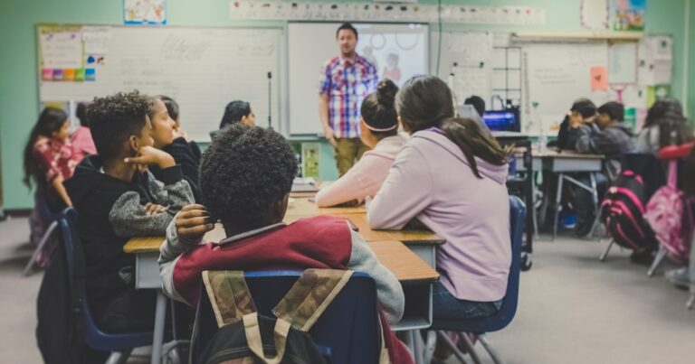 Anxiété de la rentrée : comment aider un ado stressé