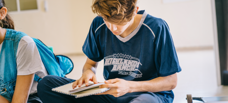 Méthode de révision efficace au collège : le guide complet
