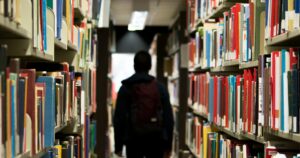 Téléphone interdit au collège en 2026 : ce qui change vraiment